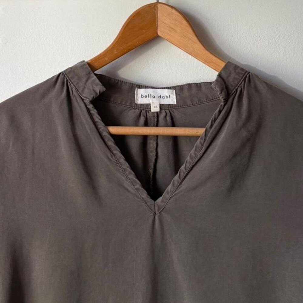 Bella Dahl woodland olive tencel top